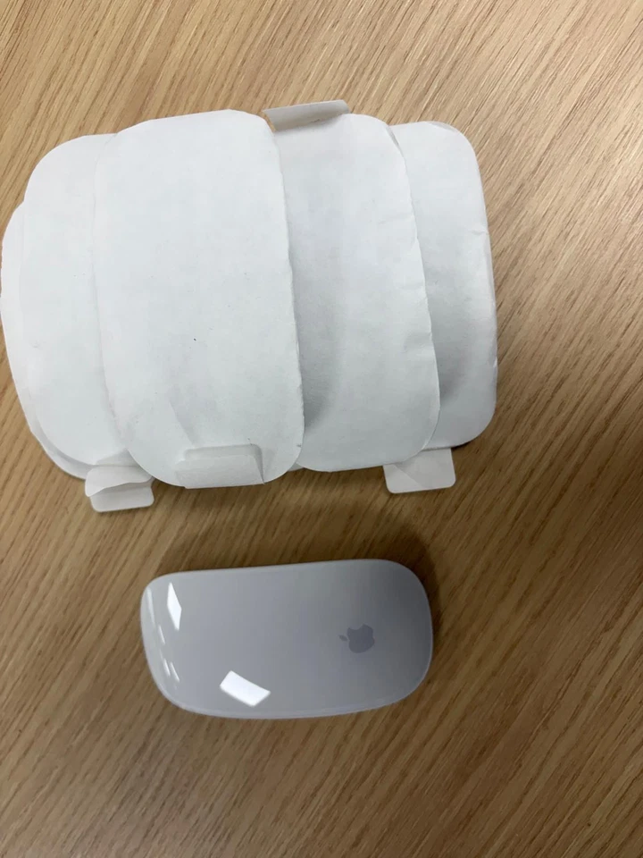 New Sealed Apple Magic Mouse 2 White/Silver Multi-Touch Surface RRP £79 - Image 2 of 3