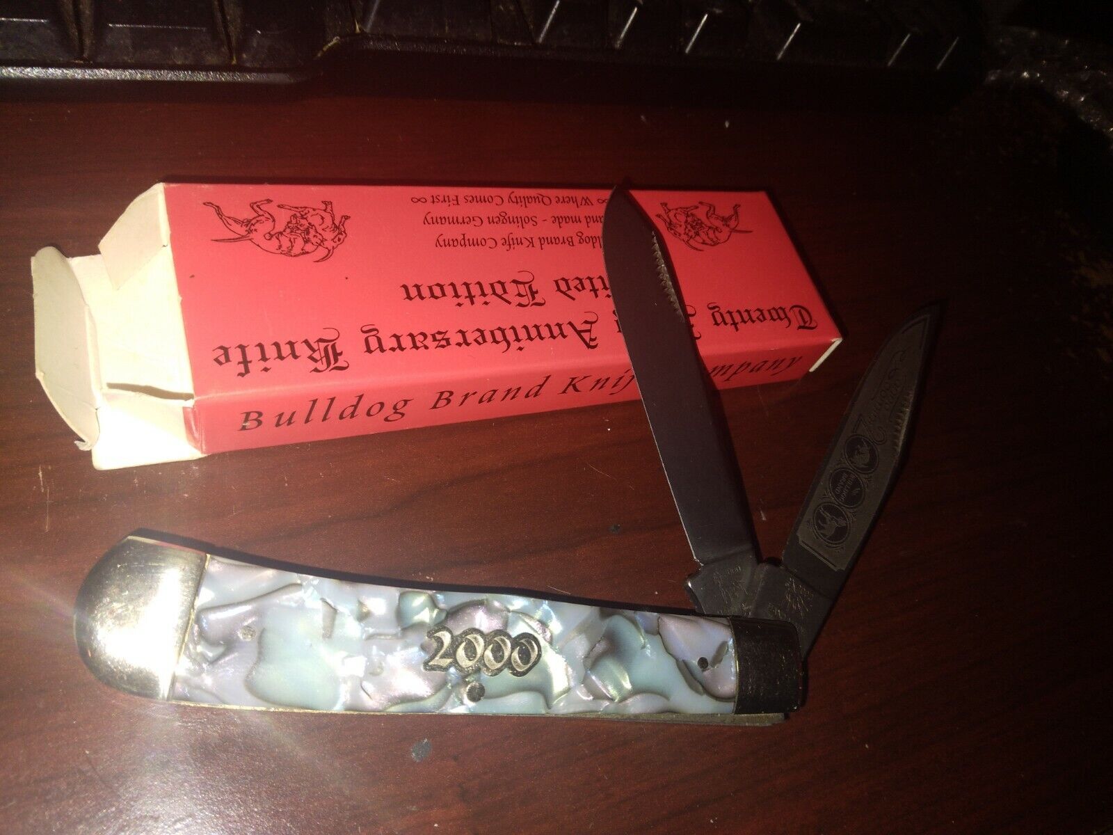 Bulldog Knife Pearl Celluloid Trapper Beautiful Handles Rare Knife Mint