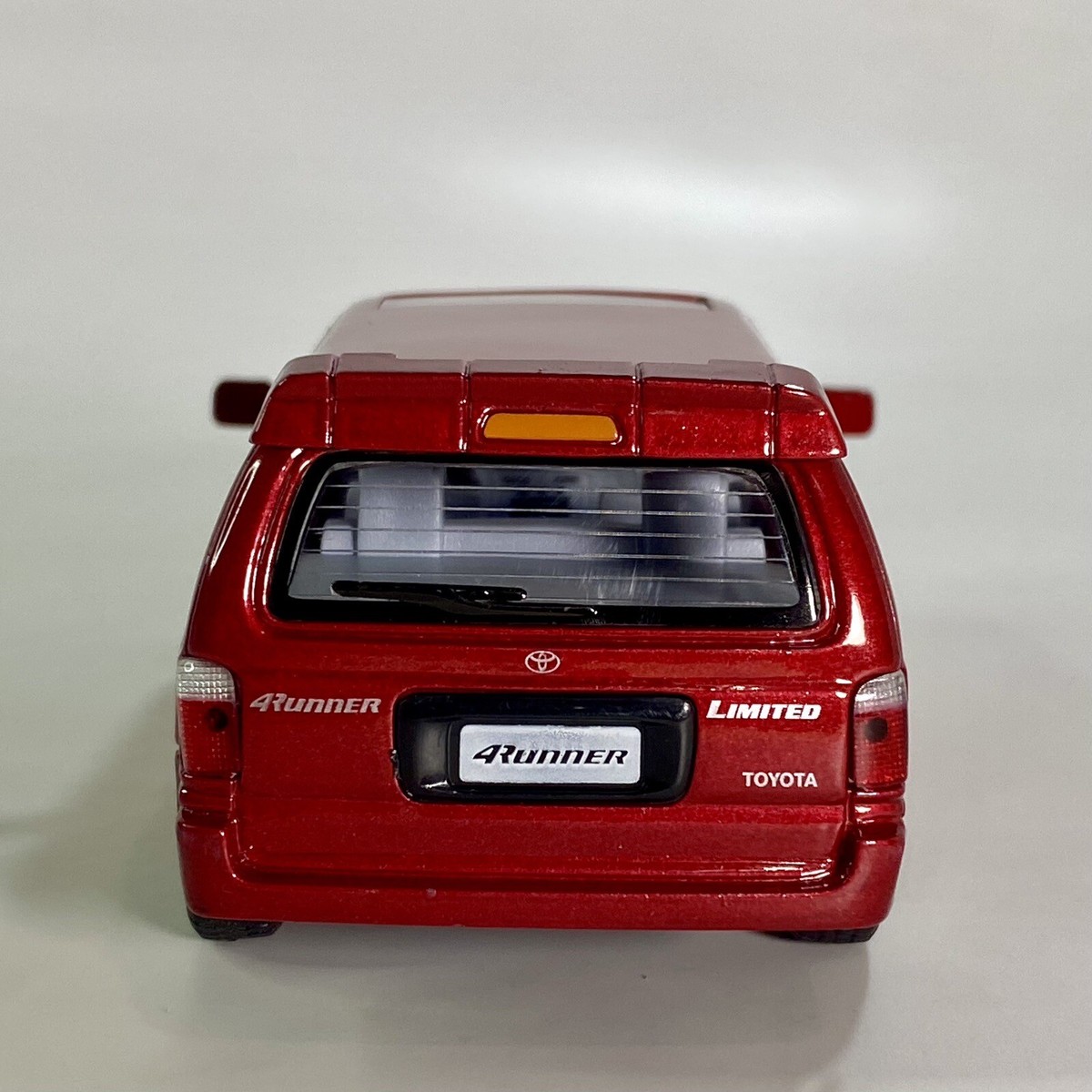 Kinsmart Toyota 4Runner Red 1:36 Scale Diecast SUV RARE Kinsmart Toyota 4Runner Red 1:36 Scale Diecast SUV RARE