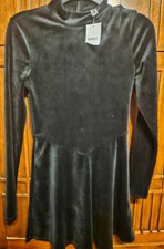NWT! FOREVER 21 Size Medium Women's Black Stretch Velvet Dress with Long Sleeves