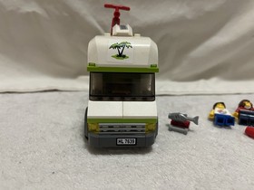 LEGO CITY: Camper (7639) Near complete missing surfboard only