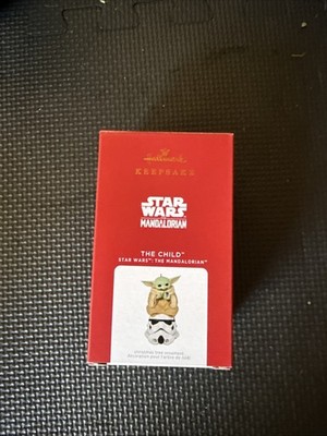 Hallmark Baby Yoda Christmas Ornament - Star Wars the child 