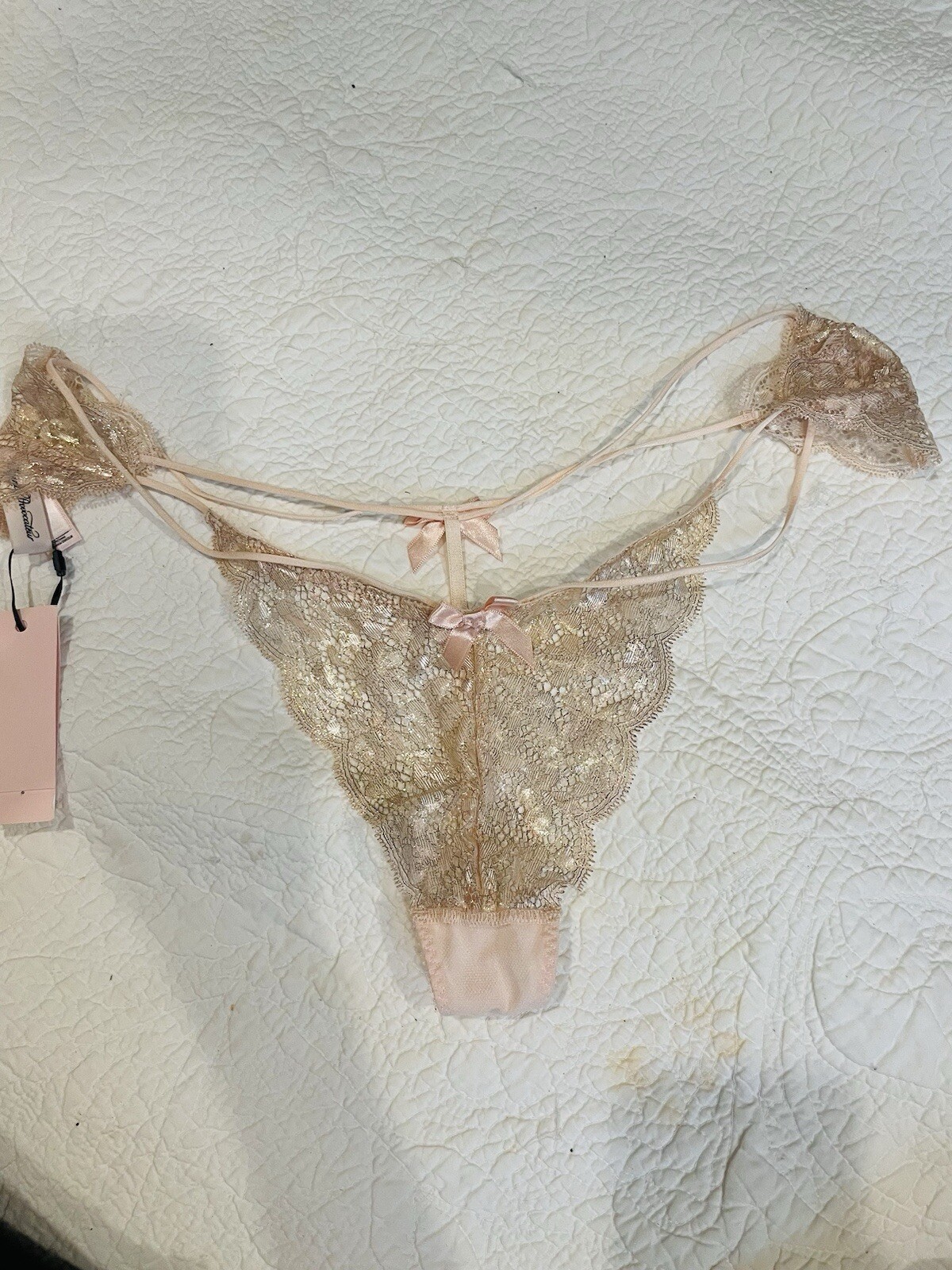 Picture 2 of 4