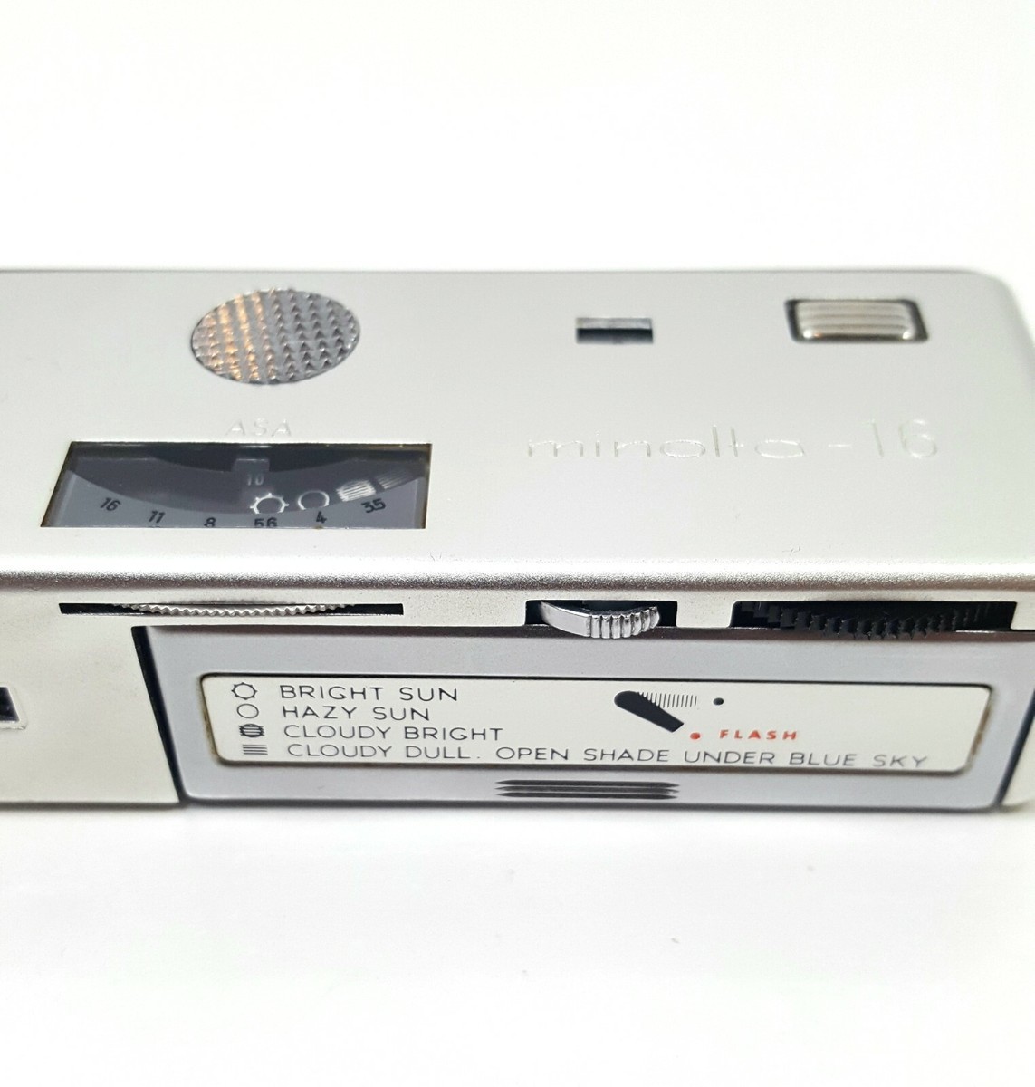 Minolta 16 Model P Subminiature Spy Camera Rokkor 35/25 Lens With
