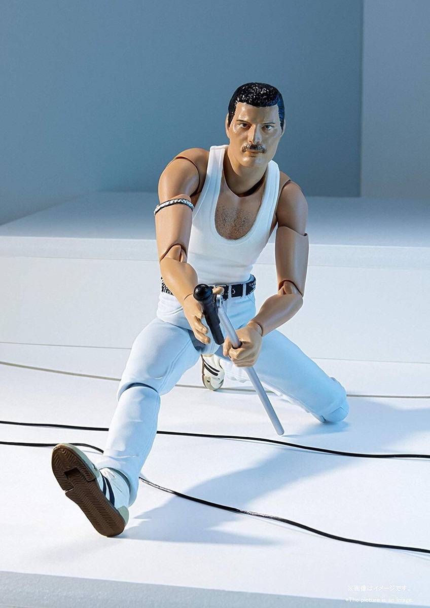 Bandai BAS58727 Queen: Freddie Mercury Live Aid Ver S.H.