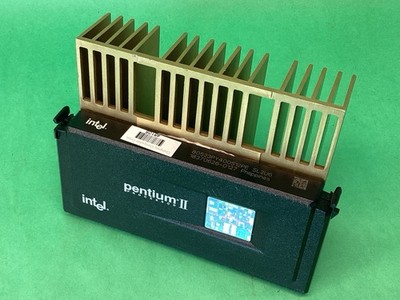 Intel Pentium 2 II 80523PY400512PE SL2U6 Compaq Slot CPU + Heatsink - UNTESTED￼