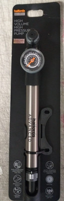 Halfords Advanced Hochdruck-Hochvolumenpumpe mit Anzeige