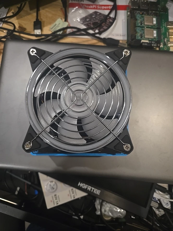 Seeed Jetson Mate Cluster + 4× NVIDIA Jetson Orin NX 16GB NEW, full accessories - Image 3 of 4