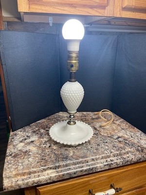 Vintage White Hobnail Milk Glass Electric Table Lamp No Shade 11.5''