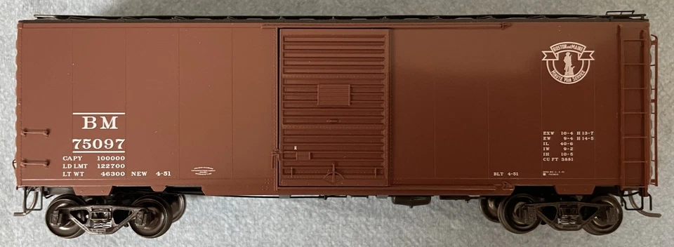 Kadee 4807 HO Boston & Maine 40' PS-1 Boxcar with 7' Youngstown Door #75097 New - Image 2 of 4