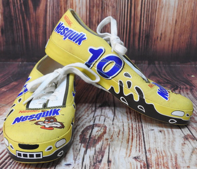 JER Sports Nesquik  Low Tops Size women's 8 / boy's  6