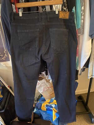 Black jeans Coala Tree Jeans, 89% Cotton, 9% Ice Cafe Nylon ,2% Spandex, 1 Cup