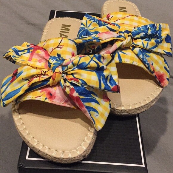 MIA Yellow Floral Gingham Slip on Sandal Sz 7 for sale