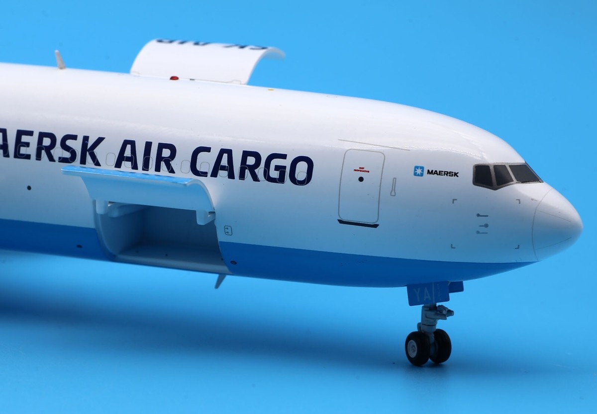 JC Wings 1:200 Maersk Air Cargo Boeing B767-300ER Diecast JC Wings 1:200 Maersk Air Cargo Boeing B767-300ER Diecast