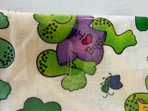Frog Cotton Fabric White Green 1/4 Yard Kids Fun Playful Animal Bug Me Sewing - Picture 4 of 5