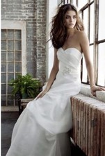 Galina Wedding Dress Size 6 (Unaltered)