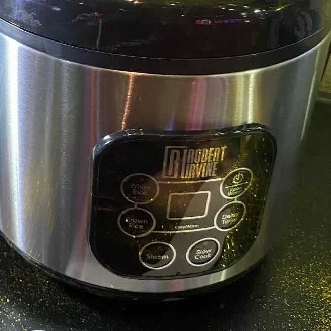 Chef Robert Irvine 4-Cup Rice Cooker w/ Spoon and Measuring Cup 