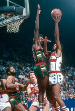 Auston Carr of the Washington Bullets1980s Basketball Photo 4