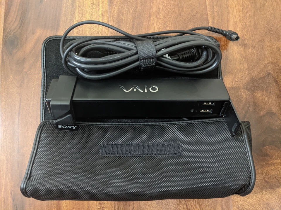 Adaptador de CA OEM 91W 19.5V 4.7A USB para Sony Vaio PCG-71811M VGP-AC19V51 con estuche Foto 2 de 2