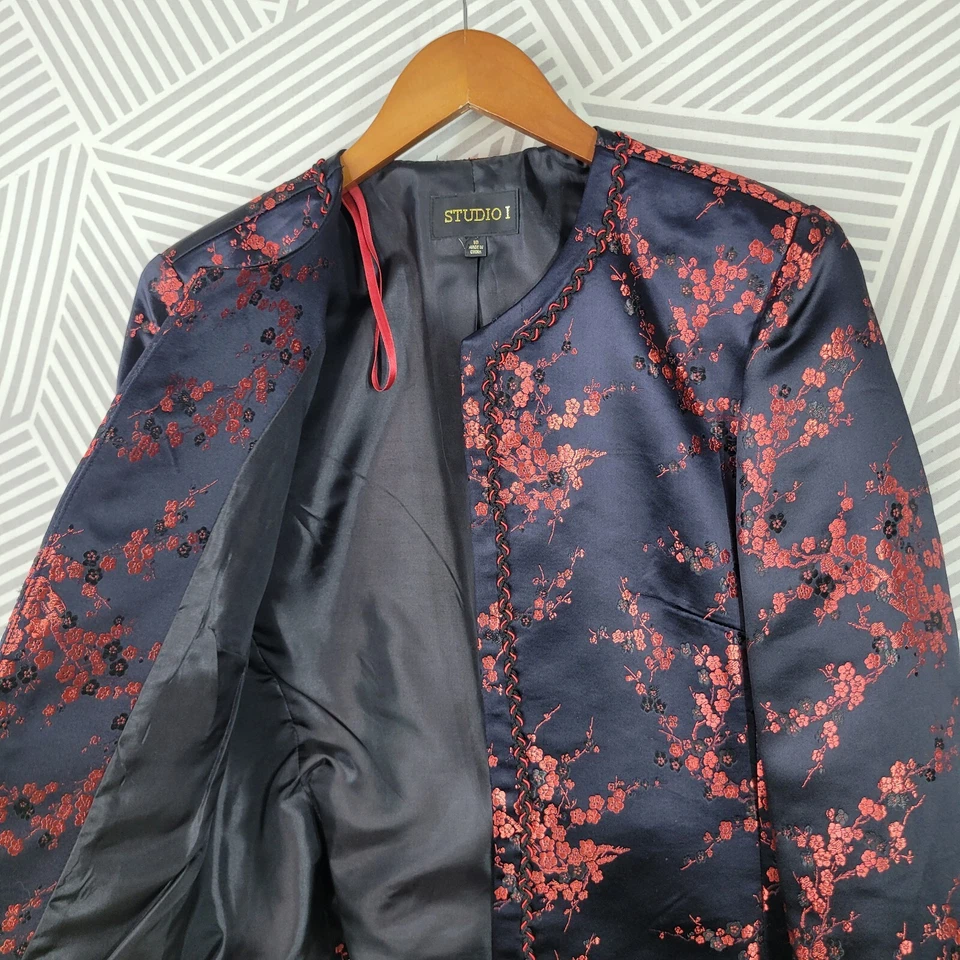 Chaqueta de satén vintage talla 10 floral bordada asiática roja negra alt grunge gótica Foto 4 de 4
