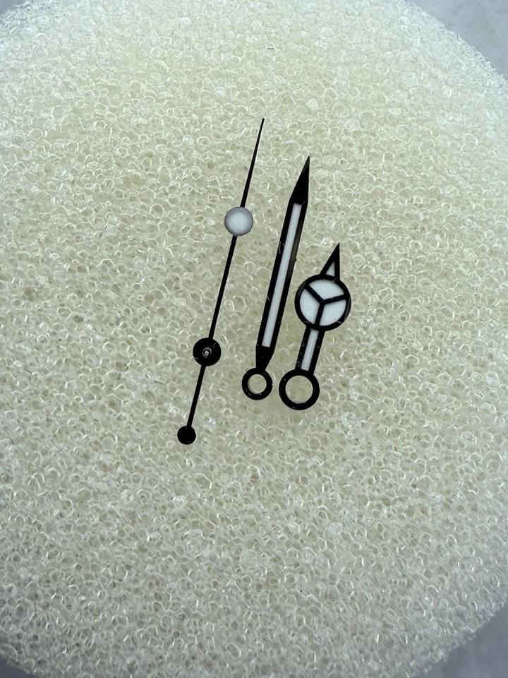 Manos Rolex Submariner 14060, 16610, brillo verde luminoso, como nuevo Foto 3 de 3