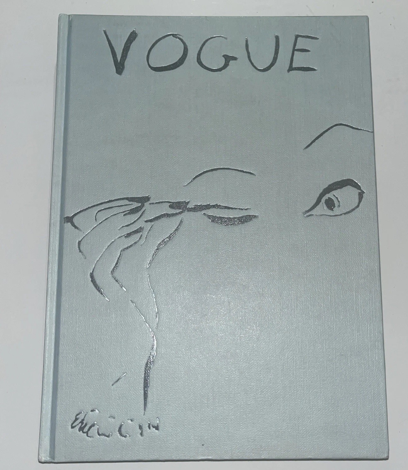 Vintage Vogue Covers Art Book: 1909-1940 First Edition