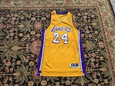VTG 2010 NBA Adidas Los Angeles Lakers Kobe Bryant Jersey Men's Medium SEWN 24