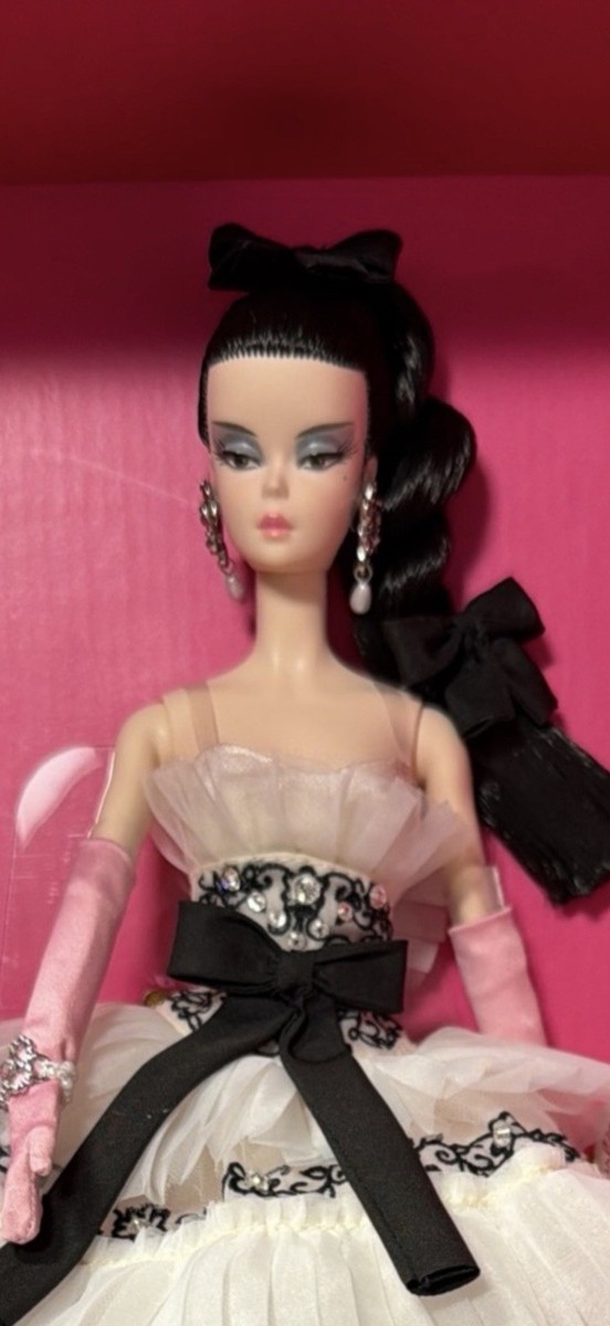 2025 Barbie Fashion Model Collection #4 Doll - Gold Label - JBH66