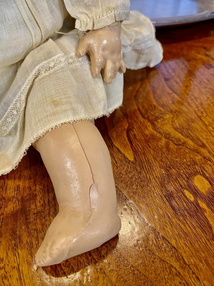 Muñeca bebé composición Madame Alexander antigua/de colección Foto 4 de 4