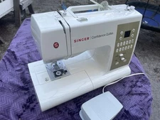 Singer Confidence Quilter Computerized Sewing Machine 