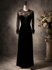 Oscar de la Renta Couture Black Velvet Lace E...