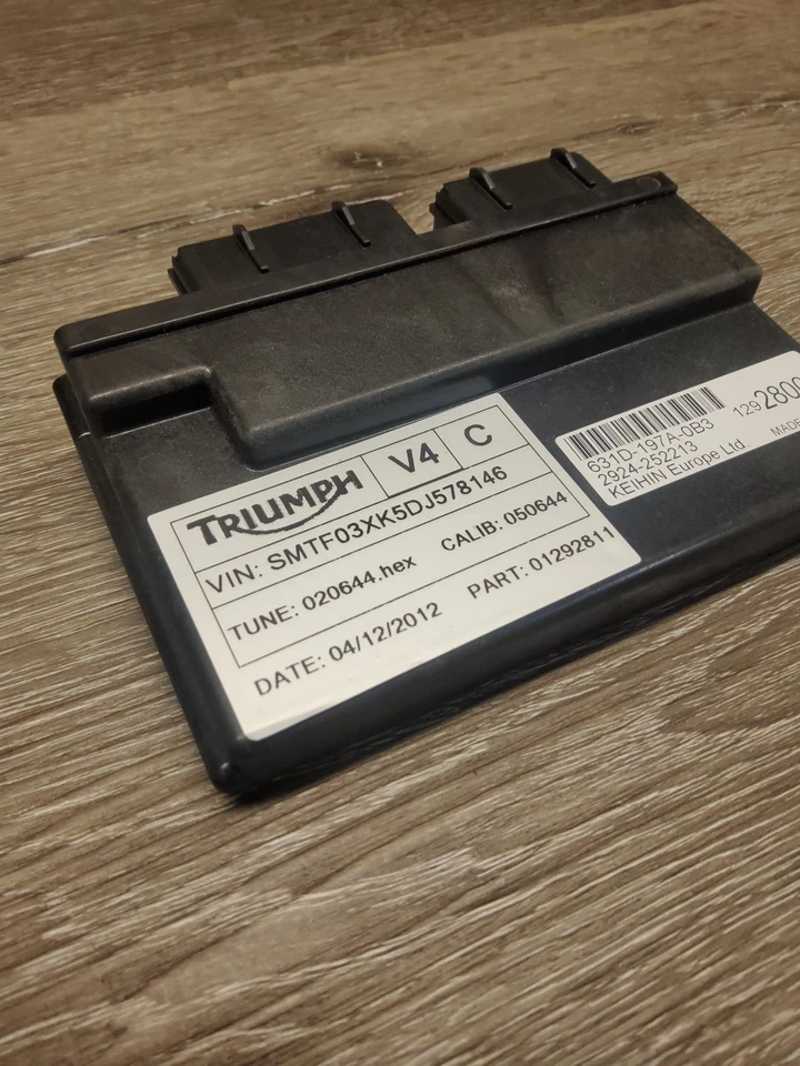 13 12-15 Triumph Tiger Explorer 2013 ECU ECM CDI módulo de control informático Foto 2 de 4