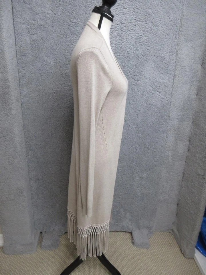 Suéter de la Casa Blanca Mercado Negro para Mujer Cárdigan Largo Pequeño Flecos Tejido Boho Foto 3 de 4