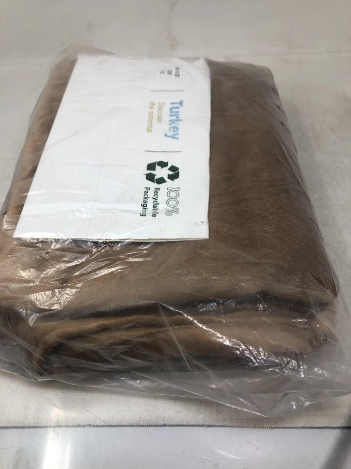 Funda Sofá 52 x 95 100% Poliéster Reversible Impermeable. Crema y caqui. Foto 3 de 4