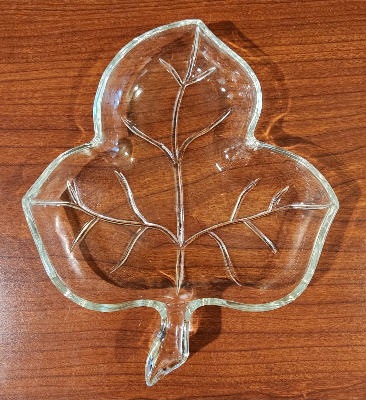 Clear Glass Leaf Shaped Candy Nut / Trinket / Dish Bowl 8