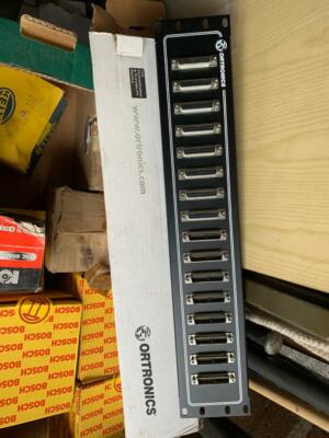 Ortronics 16Port DA DB5 / F+M. 8PBC.JPR Patchpanel