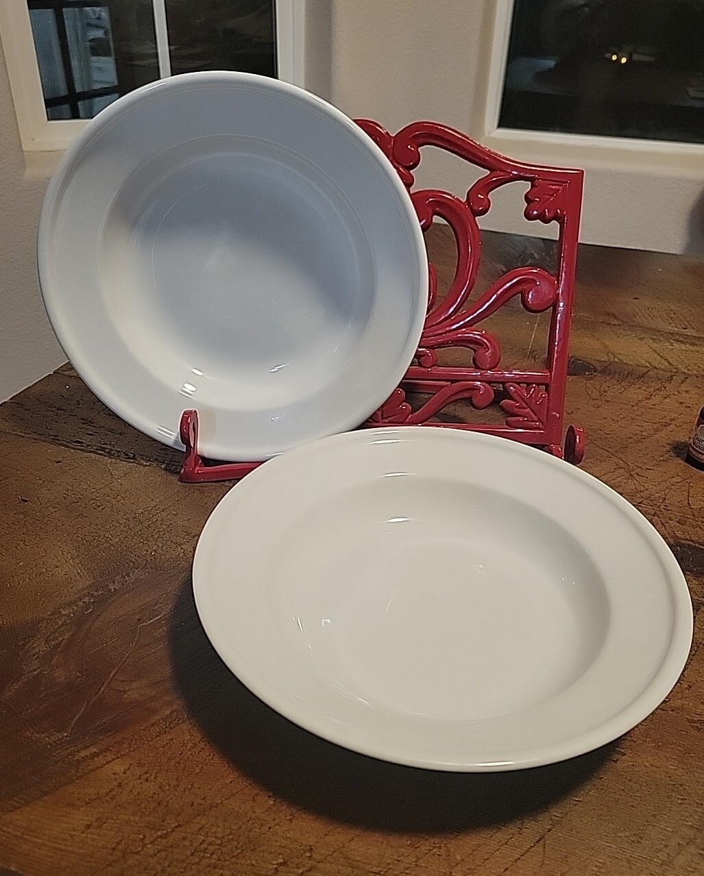 WilliamsSonoma Pantry Essentials 10" White Wide Rimmed Pasta Bowls Set