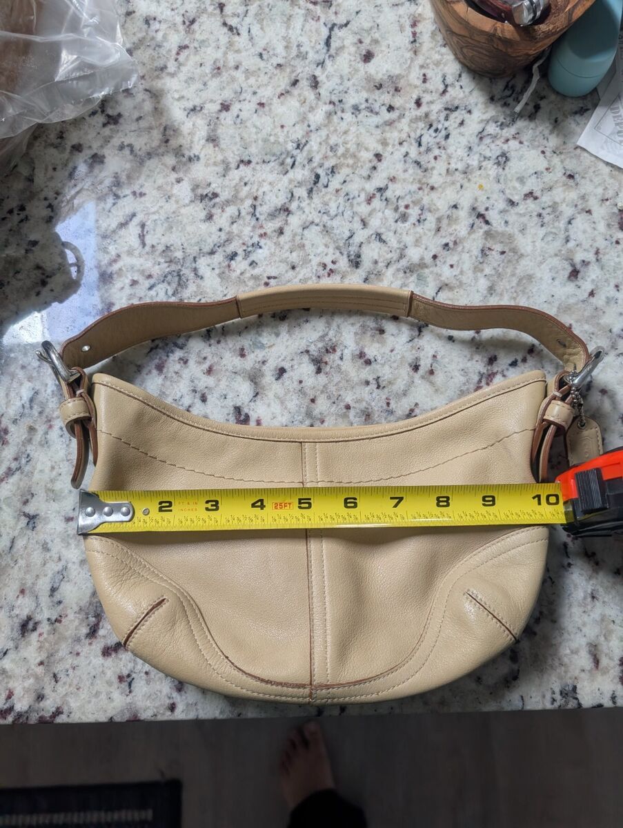 Vintage Y2K COACH Tan Soho Leather Small Shoulder Bag Hobo Vintage Y2K COACH Tan Soho Leather Small Shoulder Bag Hobo