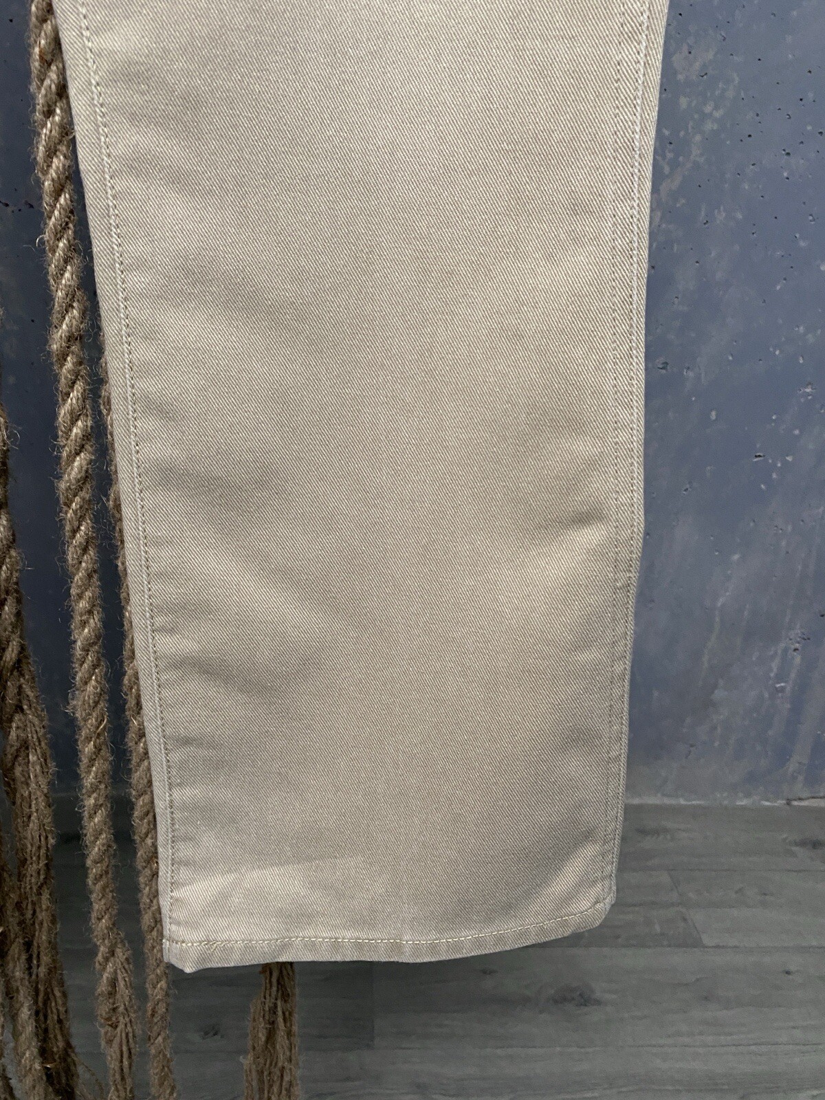 Picture 6 of 24