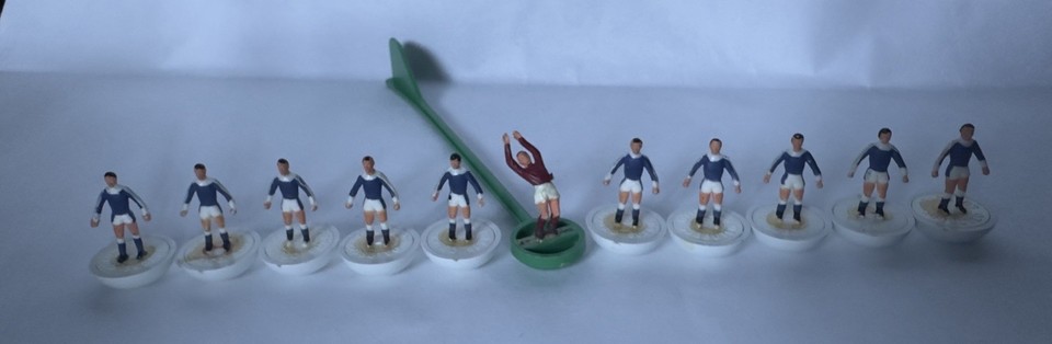 Subbuteo, a boxed group of C100 Series teams to include 326 West