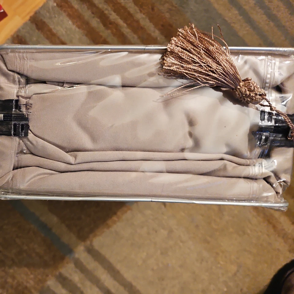 Conjunto de lençóis Egyptian Comfort tamanho 1000, 6 peças bronzeado novo pacote com zíper novo na caixa - Imagem 4 de 4