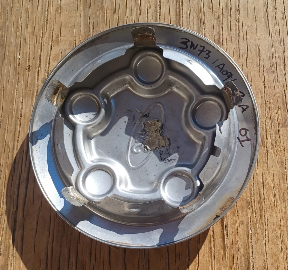 Ford Crown Victoria Police Interceptor center cap 2003-2011 p/n 3W73 1A096 BA 01 - Image 3 of 3