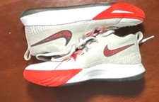 BRAND NEW Nike Kyrie Flytrap Boys' Basketball Sneakers White Red Black Size 7Y