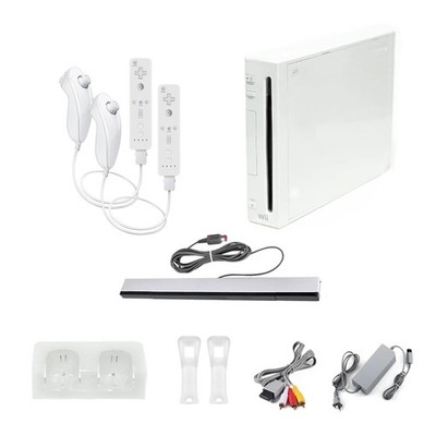 Nintendo Wii Console Bundle 2 Remotes 2 Nunchucks Charging Dock GameCube Tested