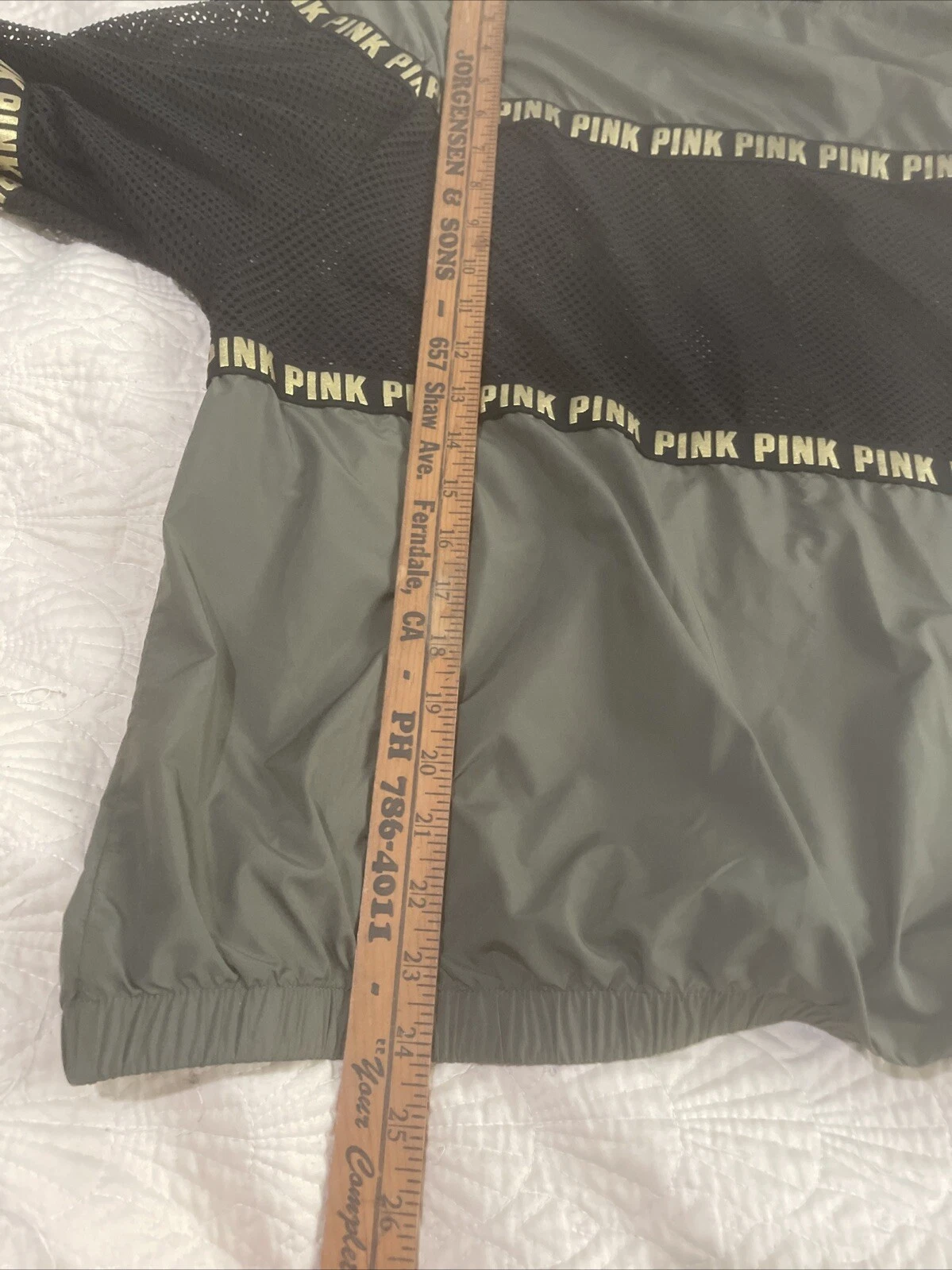 UNDERCOVER Felpa a vento Victoria’s Secret rosa verde medio e nero oro rete maglia