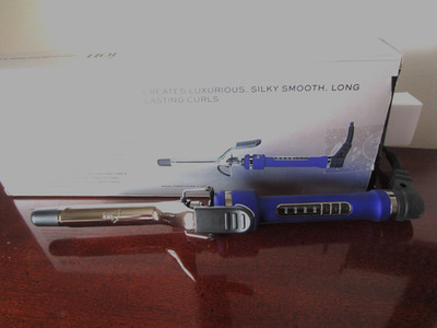 New in Open Box Ion Titanaium Pro Curling Iron 3/4