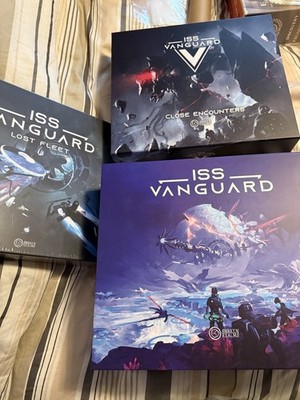 ISS Vanguard Commanders Pledge Board Game Bundle Awaken Realms - Unpunched