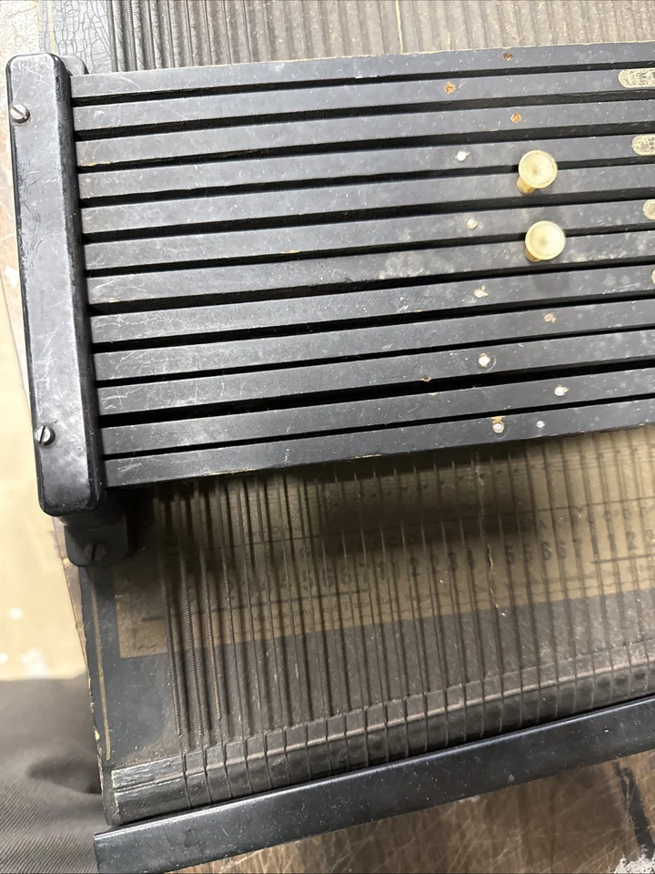 OSCAR SCHMIDT INTERNATIONAL ACOUSTIC AUTOHARP 36 STRING Antique Instrument - Image 2 of 4