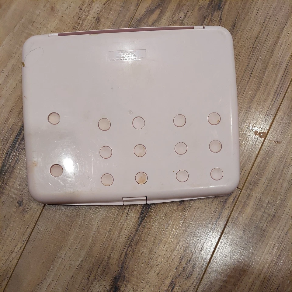 Mary Kay - Estuche de Maquillaje Paleta de Colores Rosa, Incluye Espejo. Incluye maquillaje  Foto 4 de 4