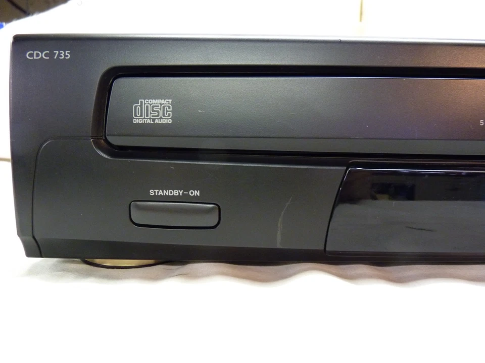 CD Changer Philips Magnavox 5 Disc - Easy To Use - Clean Works Great - Fast Ship - Image 3 of 4